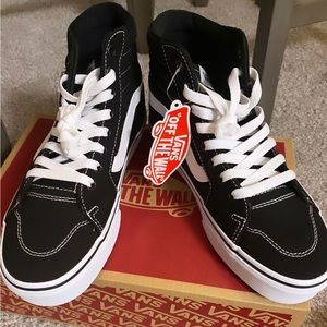 Vans l Black and White